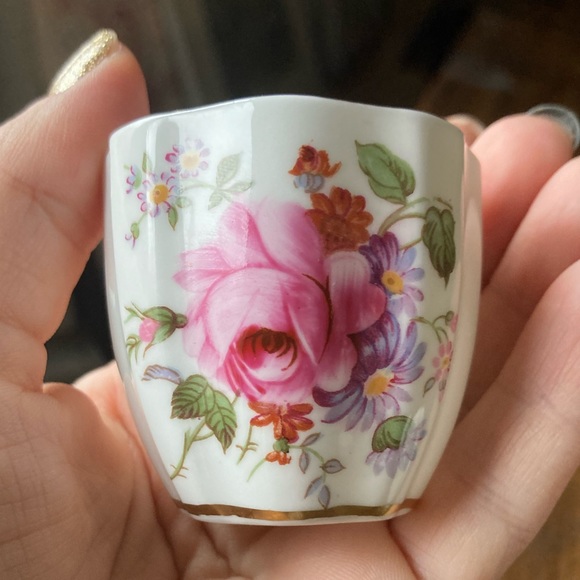 Royal Crown Derby “Derby Posies” Egg Cup Trio. Gold trim. Circa 1950s China - Picture 7 of 17